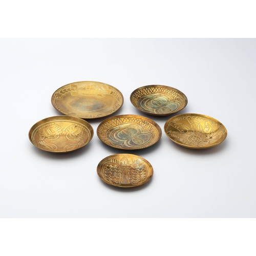 100 - A COLLECTION OF SIX BRASS BOWLS