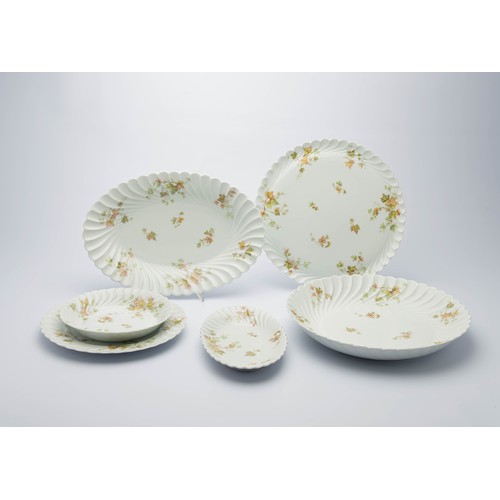 263 - A LIMOGES 'SYLVIE' PATTERN PART DINNER SET