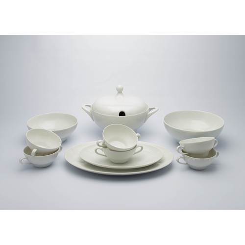 266 - A SCHERZER PART DINNER SET, BAVARIA, GERMANY