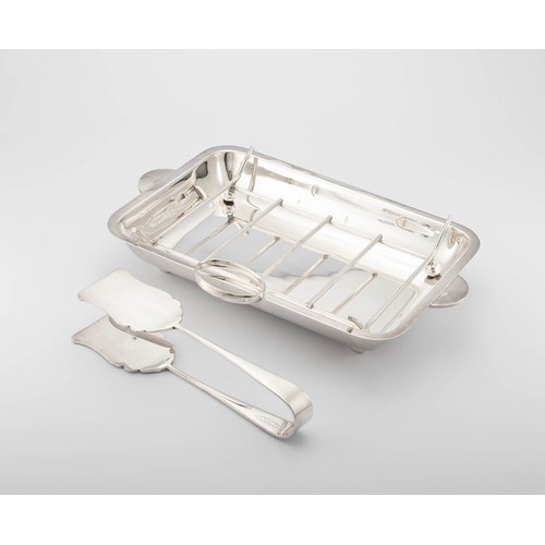 772 - AN ELECTROPLATE ASPARAGUS DISH, RACK AND A PAIR OF TONGS, YEOMAN