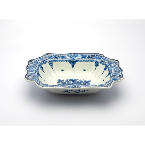 354 - A DELFT BLUE AND WHITE SERVING BOWL