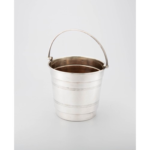 774 - AN ELECTROPLATE ICE BUCKET, LOUIS PLATE