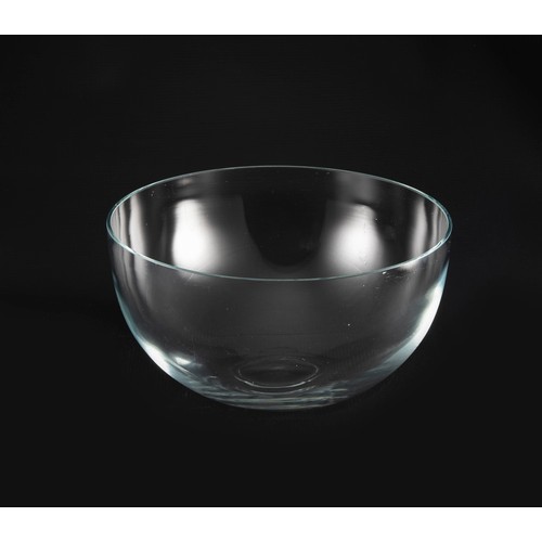 225 - A GLASS SALAD BOWL