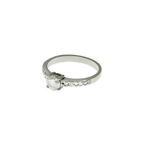 913 - A CERTIFIED NATURAL DIAMOND DRESS RING, 0.55 CARATS