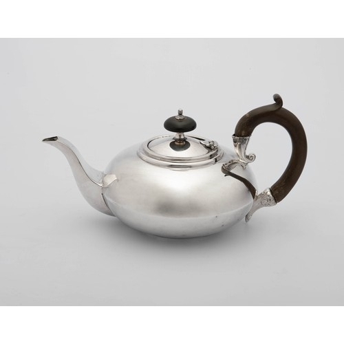 776 - AN ELECTROPLATE TEAPOT, STANQUAL