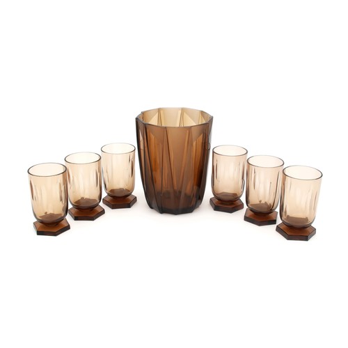 473 - SIX ART DECO MOSER CZECH DRINKING GLASSES AND A MATCHING MOSER KARLSBAD ICE BUCKET, 1920's