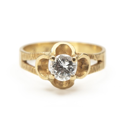 911 - A DIAMOND DRESS RING