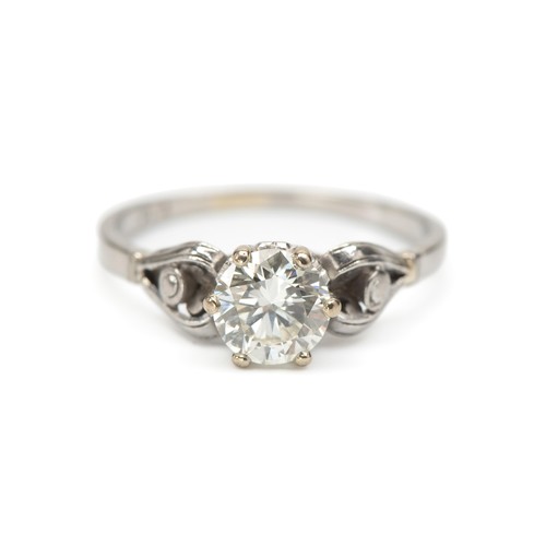 915 - A DIAMOND DRESS RING, 0.75 CARATS