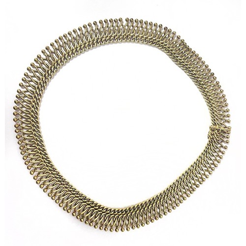 953 - A GOLD HERRINGBONE STYLE CHAIN