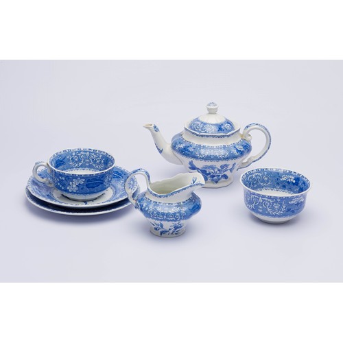 639 - A COPELAND SPODE 'CAMILLA' PATTERN PART TEA SET