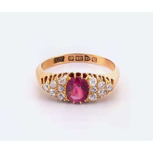 924 - A GOLD AND RUBY RING, LONDON, 2OTH CENTURY