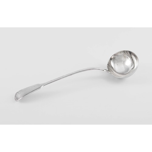 699 - A VICTORIAN SILVER FIDDLE PATTERN SOUP LADLE, WILLIAM THEOBALDS, LONDON, 1837