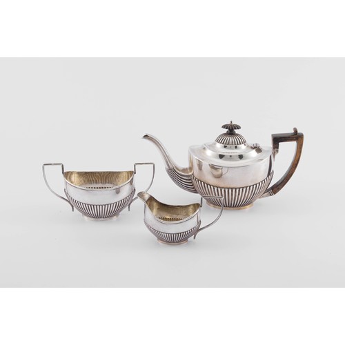 726 - AN EDWARD VII SILVER THREE-PIECE TEA SERVICE, JOSEPH GLOSTER LTD, BIRMINGHAM, 1901