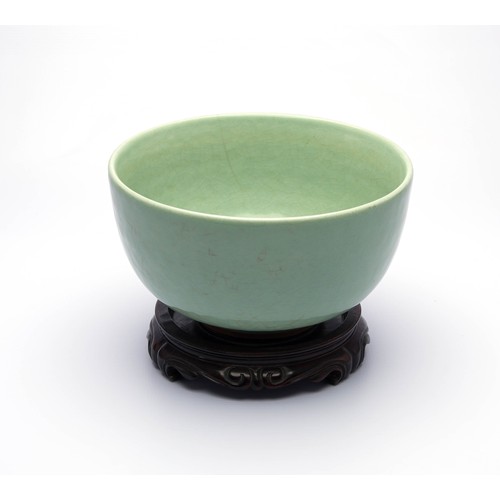 A CHINESE CELADON GLAZED BOWL, QING DYNASTY, 18TH CENTURY