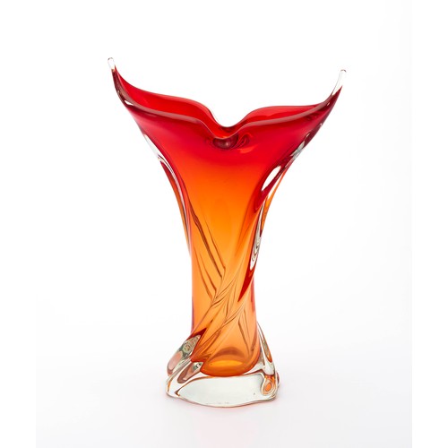 484 - AN ART GLASS VASE