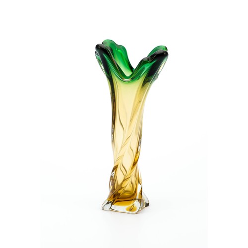 526 - AN ART GLASS VASE