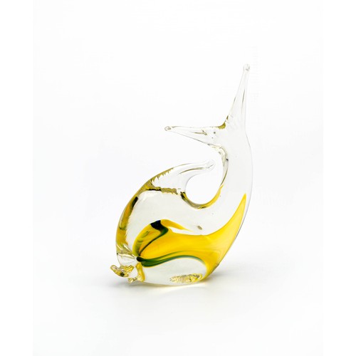 502 - AN ART GLASS FISH FIGURINE