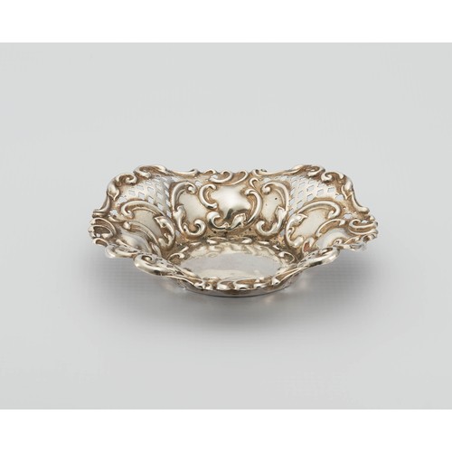 885 - AN EDWARD VII SILVER BON BON DISH, WILLIAM NEALE, CHESTER, 1905