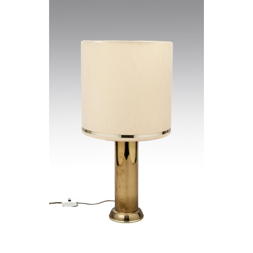 480 - A BRASS BASE TABLE LAMP