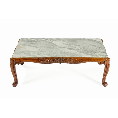 321 - A WALNUT VICTORIAN-STYLE COFFEE TABLE