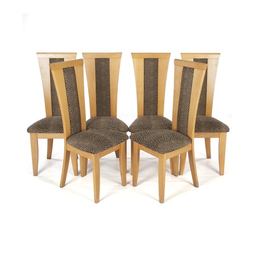 386 - A BLONDE WOOD DINING SUITE, MODERN