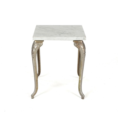 413 - A GILT METAL MARBLE-TOPPED SIDE TABLE