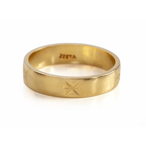 794 - A GOLD WEDDING BAND