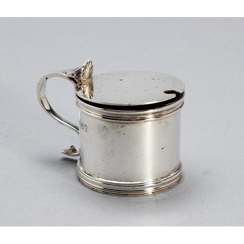 1211 - AN ELIZABETH II SILVER MUSTARD POT, EDWARD BARNARD AND SONS LTD, LONDON, 1977