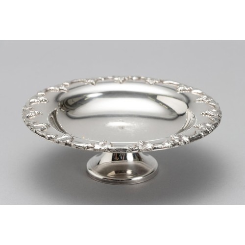 AN ELECTROPLATE SWEET DISH, SERANCO PLATE