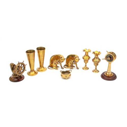 A MISCELLANEOUS COLLECTION OF BRASS ITEMS