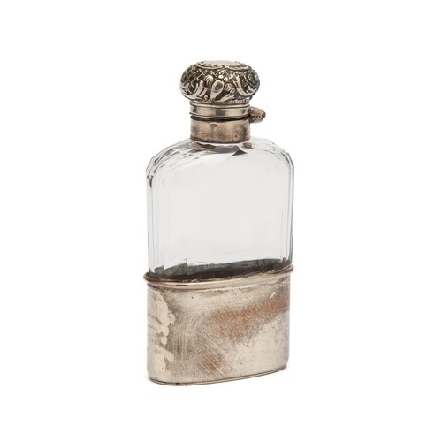 A GEORGE V SILVER HIP FLASK, GOLDSMITHS AND SILVERSMITHS CO LTD, LONDON, 1923