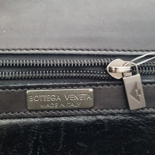 19 - A BOTTEGA VENETA PORTFOLIO