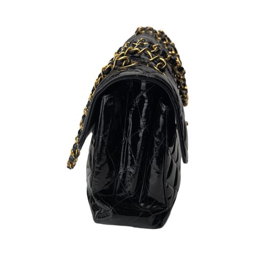 23 - A VINTAGE CHANEL CLASSIC JUMBO DOUBLE QUILTED BAG, CIRCA 1996/1997