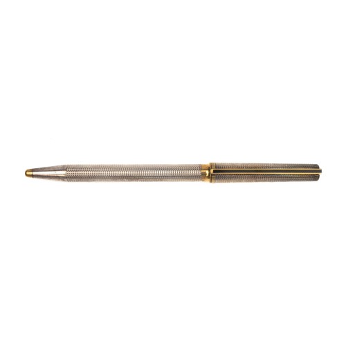 102 - A DU PONT MONTPARNASSE PLAQUE RETRACTABLE BALL POINT PEN, PARIS, 2001