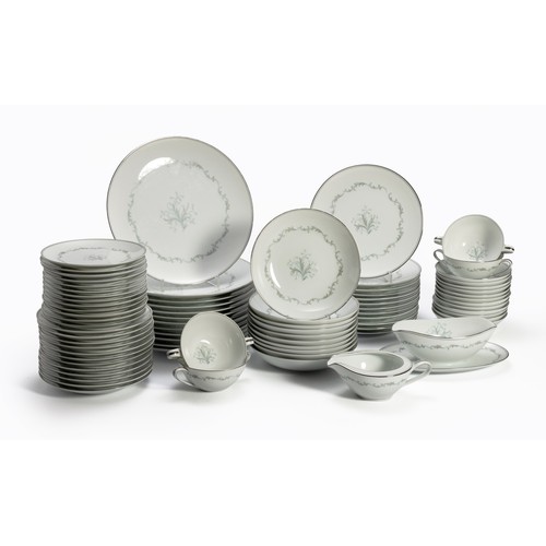 A NORITAKE ‘CHAUMONT’ PART DINNER SERVICE