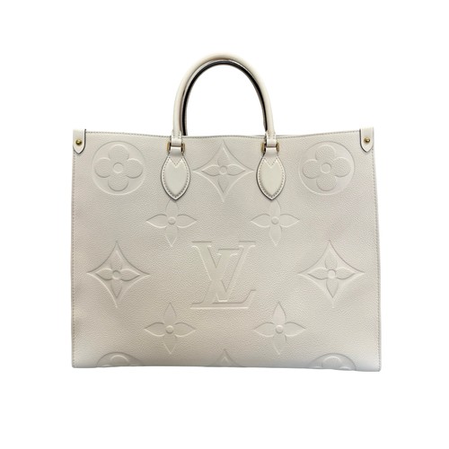 A LOUIS VUITTON ON THE GO GM