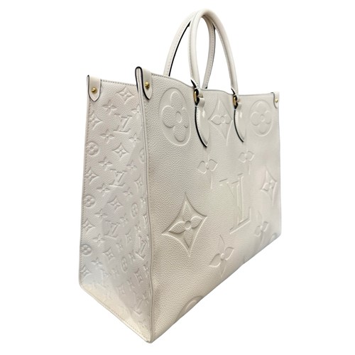 273 - A LOUIS VUITTON ON THE GO GM
