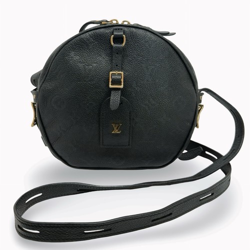 276 - A LOUIS VUITTON CHAPEAU SOUPLE