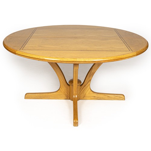 1263 - AN ARTECASA OREGON PINE DINING TABLE