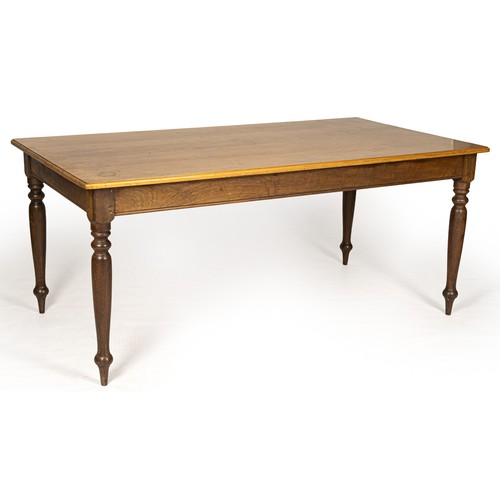 1254 - A PINE DINING TABLE