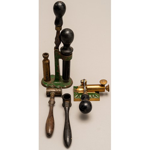 1163 - A MISCELLANEOUS COLLECTION OF SHOTGUN CARTRIDGE RE LOADING TOOLS, 19TH CENTURY