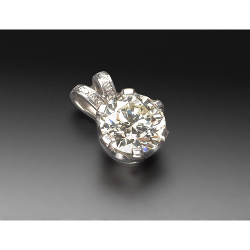 714 - A CERTIFIED NATURAL DIAMOND SOLITAIRE PENDANT, 3.106 CARATS CHARLES GREIG 2018