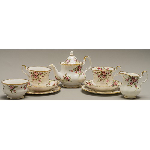 474 - A ROYAL ALBERT 'GARDEN COTTAGE' PART BREAKFAST TEA SET