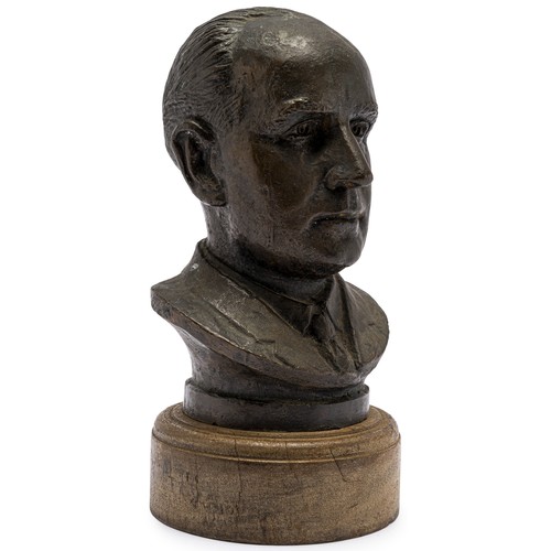 524 - A SMALL BRONZE BUST OF EUGENE MARAIS, COERT LAURENS STEYNBERG, 1945