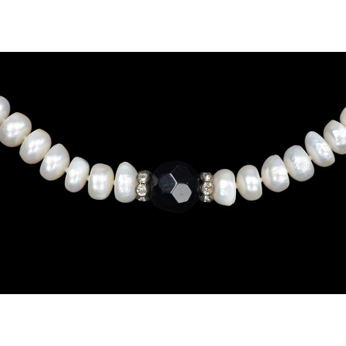 333 - A FRESHWATER PEARL NECKLACE