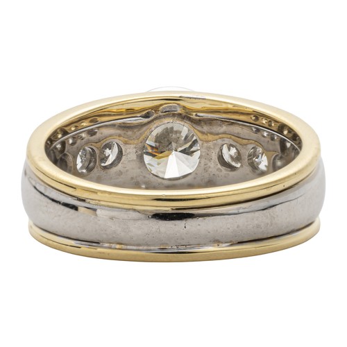 740 - A CERTIFIED NATURAL DIAMOND DRESS RING 2.65 CARATS