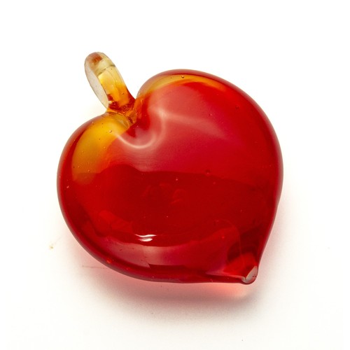 142 - A MURANO GLASS PENDANT