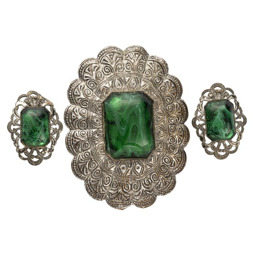 157 - A SUITE OF CASED SILVER JEWELLERY, MONA LISA, 1970