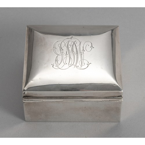 1083 - AN EDWARD VII SILVER CIGAR BOX, JAMES DEAKIN AND SONS, CHESTER, 1904