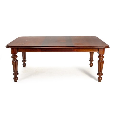 567 - A WILLIAM IV STYLE MAHOGANY DINING TABLE